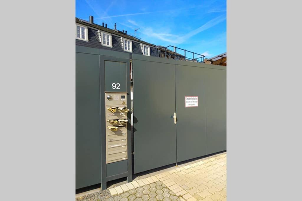 Pearl Studio Apart - King Bed - Netflix - Projector - Fast Wi-Fi Trier Exterior photo